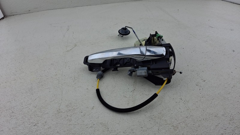 15-19 FORD EXPLORER REAR RIGHT SIDE EXTERIOR DOOR HANDLE W/ LOCK ACTUATOR OEM