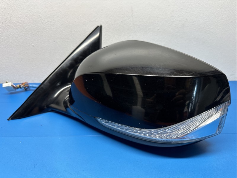 038068 | 14 - 2020 Infiniti Q50 Left Driver Side Mirror OEM Camera 18 PIN Black