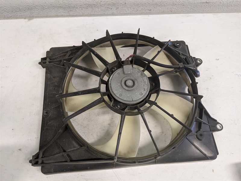 2011-2017 Honda Odyssey Radiator Cooling Fan Motor & Shroud