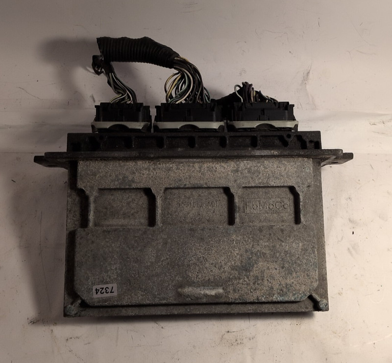 2009 to 2011 Ford Escape Engine Control Unit ECU Computer Module 2.5L OEM