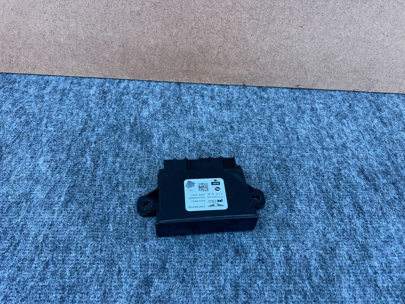 GENESIS GV70 2022-2026 OEM TRUNK LIFTGATE TAILGATE POWER CONTROL MODULE UNIT