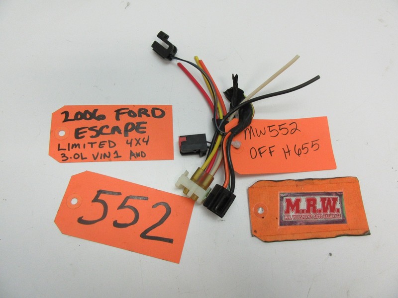 WIRE PLUG CONNECTOR END CLIP HARNESS TEMPERATURE CONTROL HEAT MOTOR FAN DASH A/C