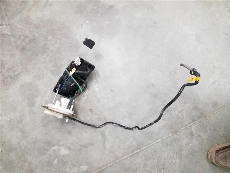 Fuel Pump Assembly Fits 05-08 G6 247035