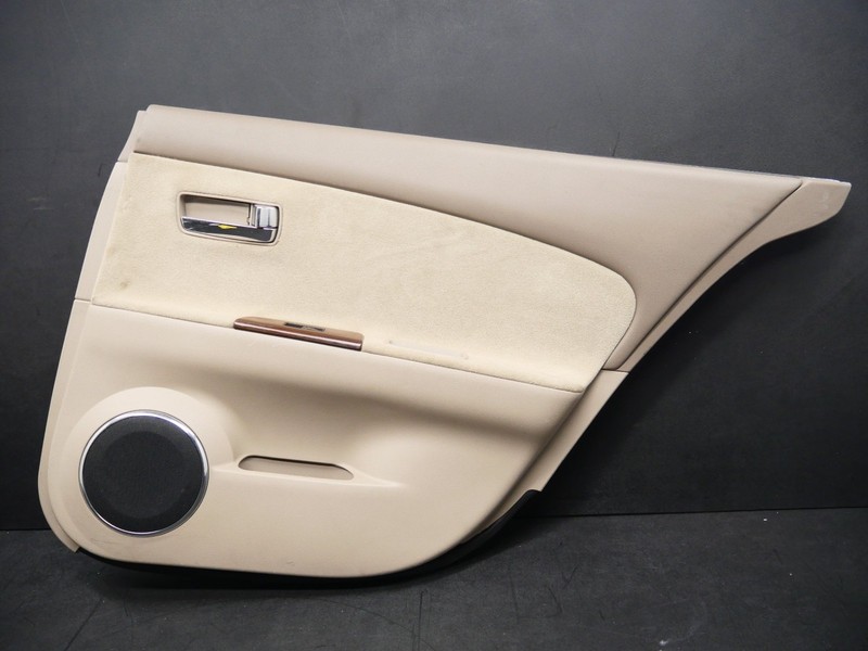 2005-2006 Nissan Altima Right Rear Door Trim Panel RH Bose Audio 82900-ZB102