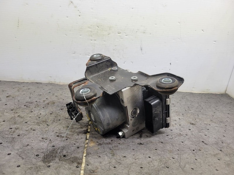 Anti-Lock Brake Part Actuator And Pump Assembly Fits 18-21 TUNDRA 1728388