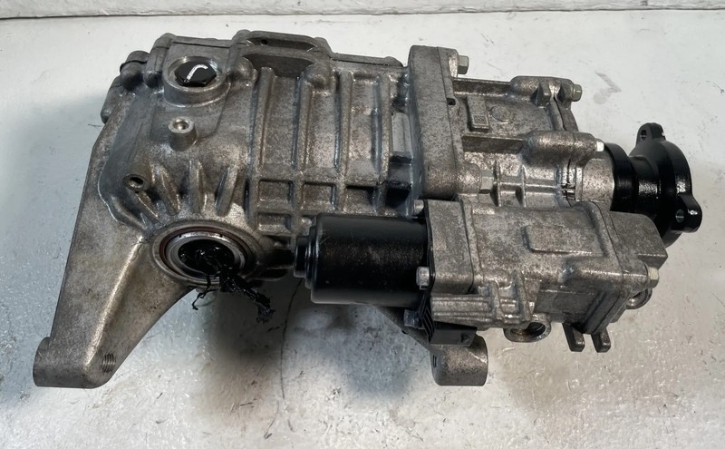 2022-2025 HYUNDAI TUCSON AWD REAR DIFFERENTIAL AXLE CARRIER ASSEMBLY # 107408
