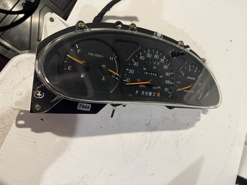 1996-1999 Ford Taurus Sable Speedometer Instrument Cluster MILES 81,549