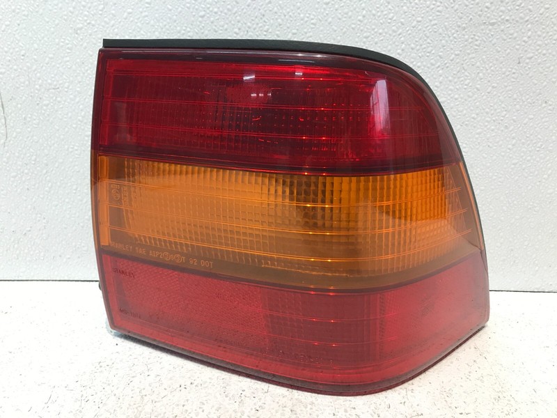 95-97 Lexus UCF20 LS400 Rear Right RH Passenger Outer Tail Light Lamp OEM