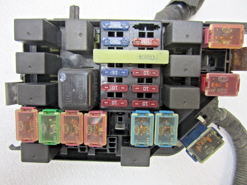 fits 00 01 TIBURON MAIN FUSE BOX RELAY SWITCH WIRE HARNESS PANEL 2.0L ENGINE CAR