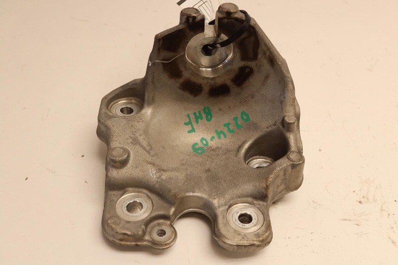 2020-2023 JEEP GLADIATOR 3.6L RIGHT SIDE ENGINE MOUNT BRACKET SUPPORT OEM