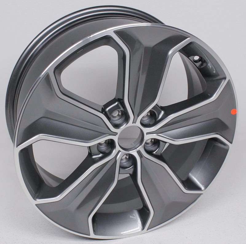 OEM Hyundai Santa Fe XL 18 inch Wheel 52910-B8185 Dent