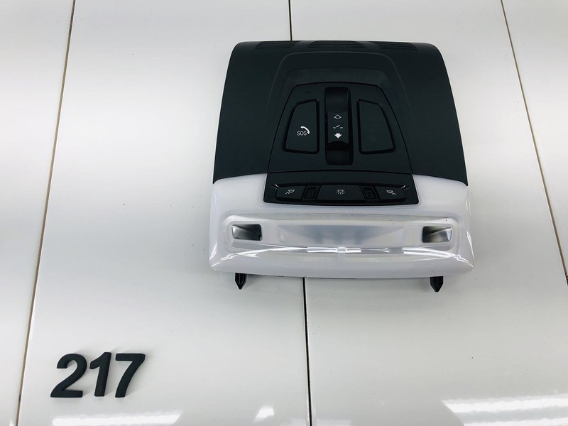 13-18 BMW 320I F30 FRONT CENTER DOME INTERIOR LIGHT LAMP OEM