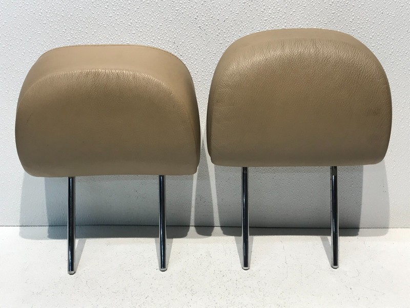 01-05 BMW E46 325I 330i FRONT LEFT RIGHT HEADREST PAIR BEIGE