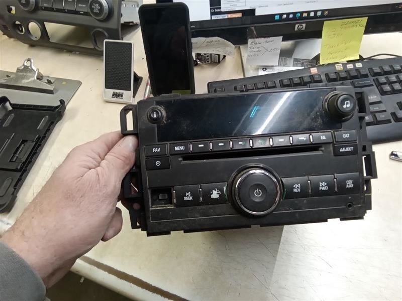 Audio Equipment Radio AM-FM-CD-MP3-USB Fits 11-18 EXPRESS 2500 VAN 119843