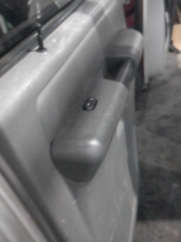 2004 Ford Explorer Rear Right Door Silver 503901 Dents 151k Miles