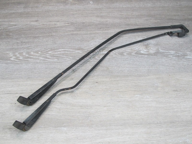 1983-1986 PORSCHE 928 S REAR HATCH TAIL GATE TRUNK WIPER ARM SET OF 2