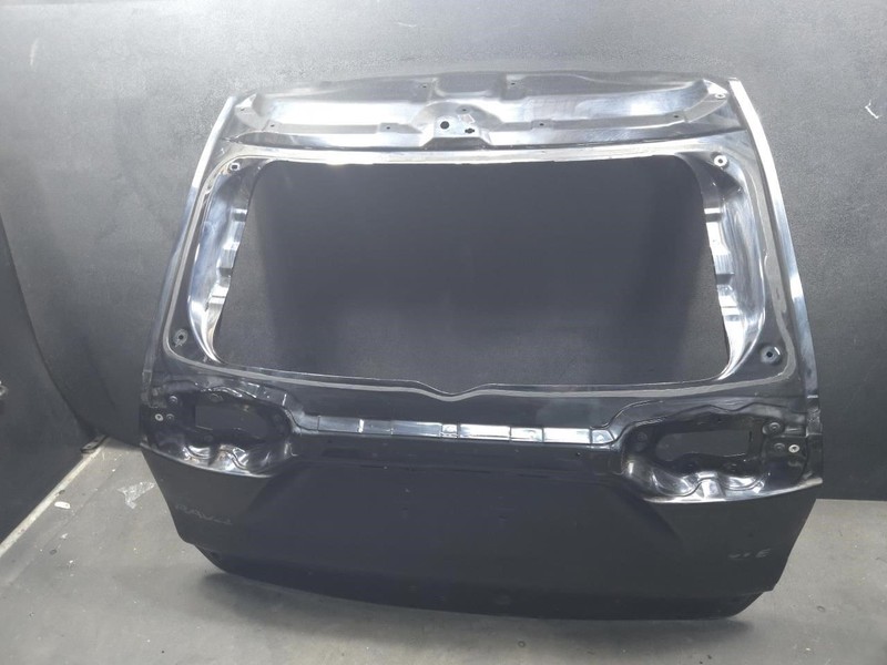 Trunk Liftgate Shell 2023 Toyota RAV4 67005-0R290 2019 2020 2021 2022 2024 2025