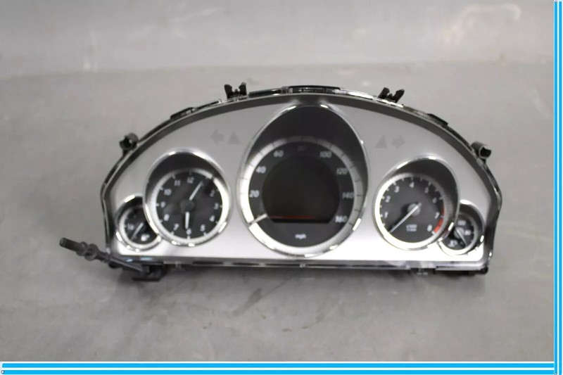 10-13 Mercedes W212 E350 E550 Instrument Cluster Speedometer A2125408847 OEM