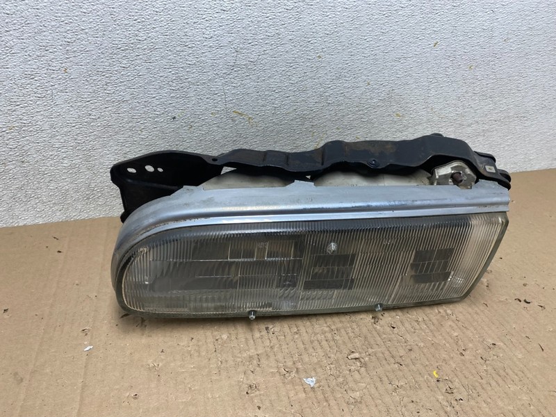 1990 to 1993 Infiniti Q45 Left Driver LH Halogen Headlight OEM p9023 DG