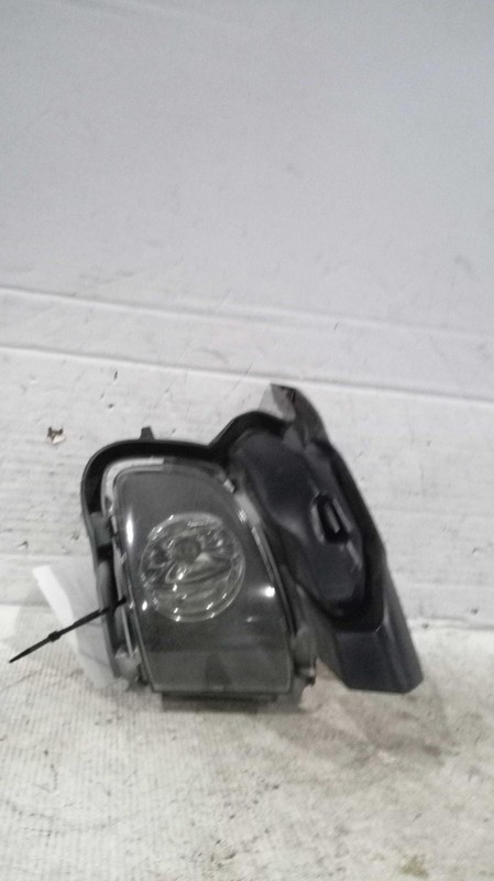 2013 BMW 328I Left Fog Light Assembly White OEM Part #448390 120K Miles