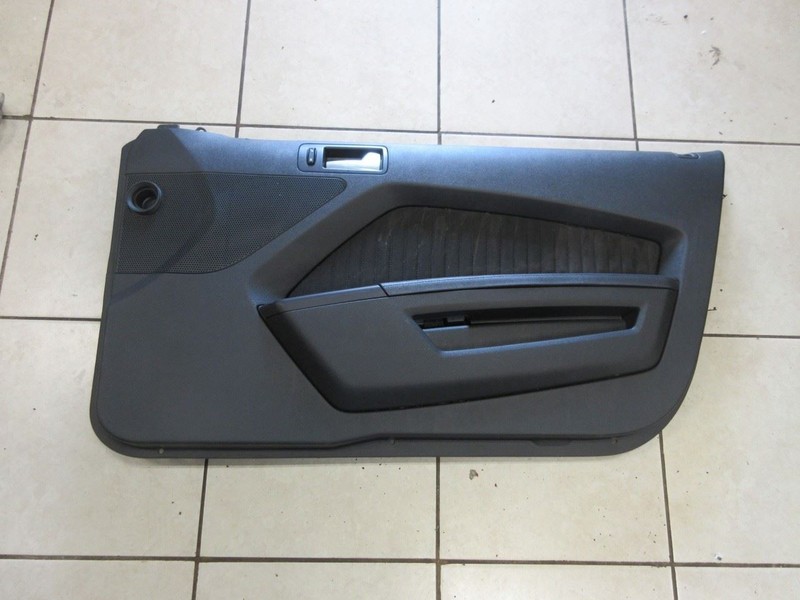 13-14 Ford Mustang OEM Front Right Passenger Door Trim Panel DR3Z 6323942