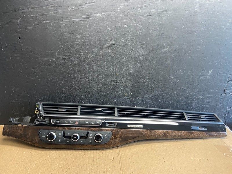 2017-2019 Audi Q7 Center Console Climate Control Air Vent Dash Panel AE3900 DG