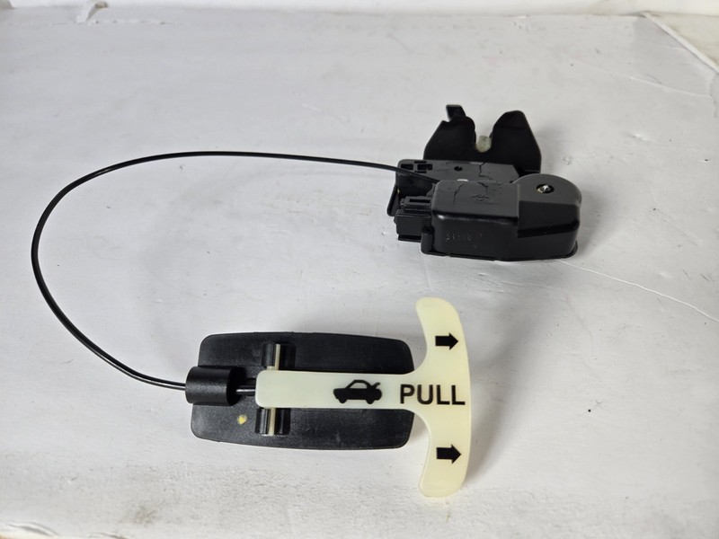 2013-2019 Nissan Sentra Trunk Lock Latch Inner Handle Release Cable OEM 15263