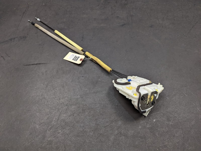 Rear Left Door Lock Latch 2020 Mazda CX-9 TK48-73-310 2016 2017 2018 2019 2021
