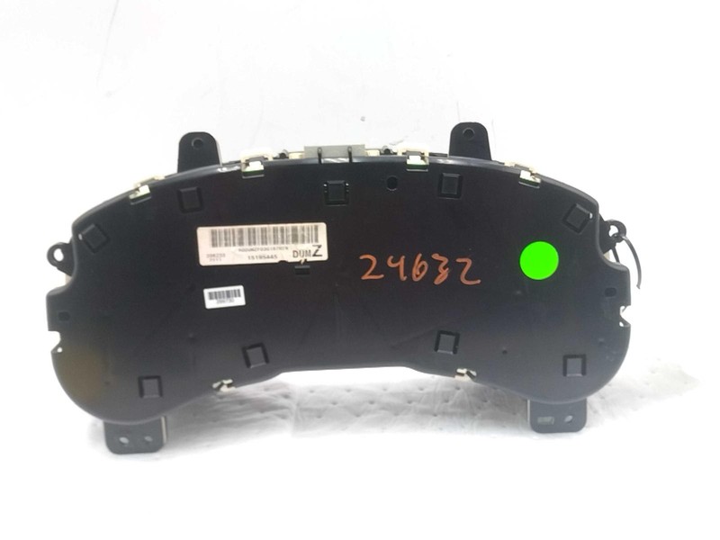 2003 Chevrolet Trailblazer EXT Speedometer Gauge OEM Tan 4.2L 15115884 Used