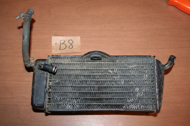 1987 Honda CR250R Left Side Cooling Radiator OEM 87