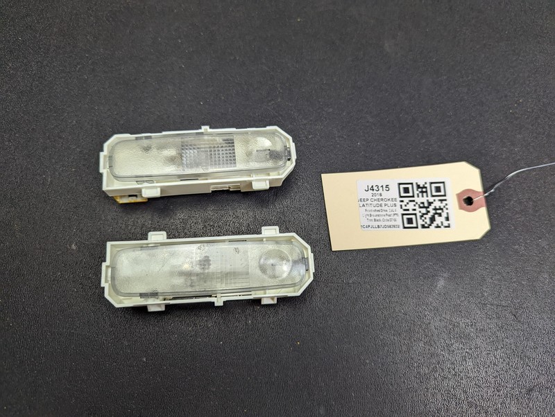 2PC Rear Right & Left Reading Lamp 2020 Jeep Compass 68303234AA 2017 2018- 2022