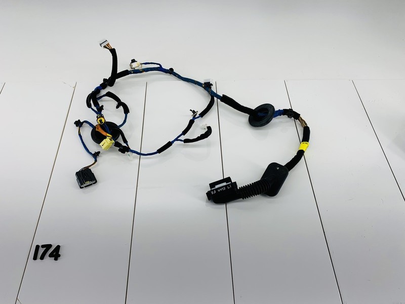 17-20 HYUNDAI ELANTRA FRONT RIGHT PASSENGER SIDE DOOR WIRE WIRING HARNESS OEM