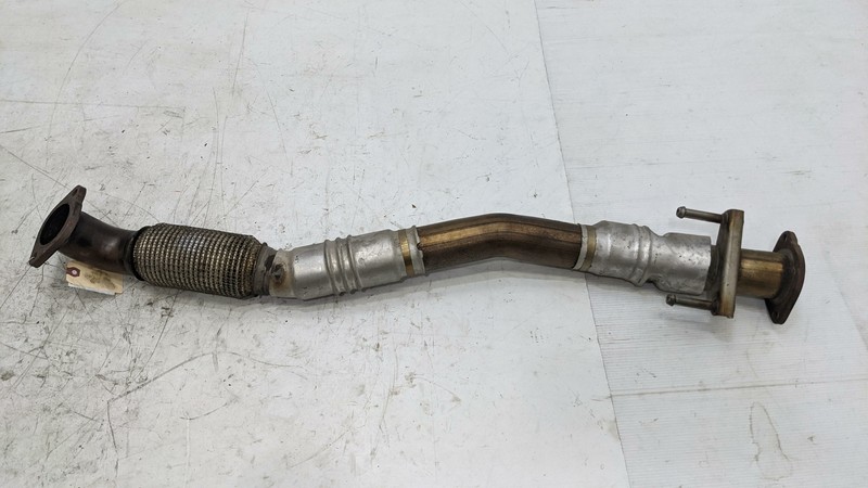 Front Exhaust Pipe 2020 GMC Terrain 84402042 2018 2019 2021 2022 2023 2024