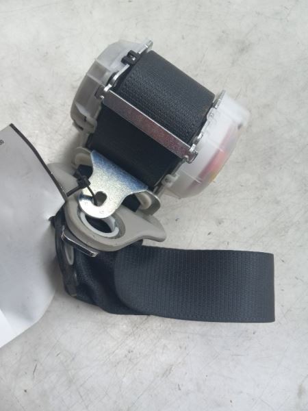 2018 TOYOTA RAV4 LE DRIVER SIDE REAR SEAT BELT ASSEMBLY
