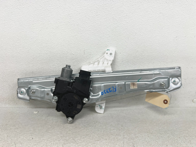 ⭐2025-2026 KIA K4 FRONT LEFT DRIVER DOOR WINDOW REGULATOR W/ MOTOR OEM LOT2730