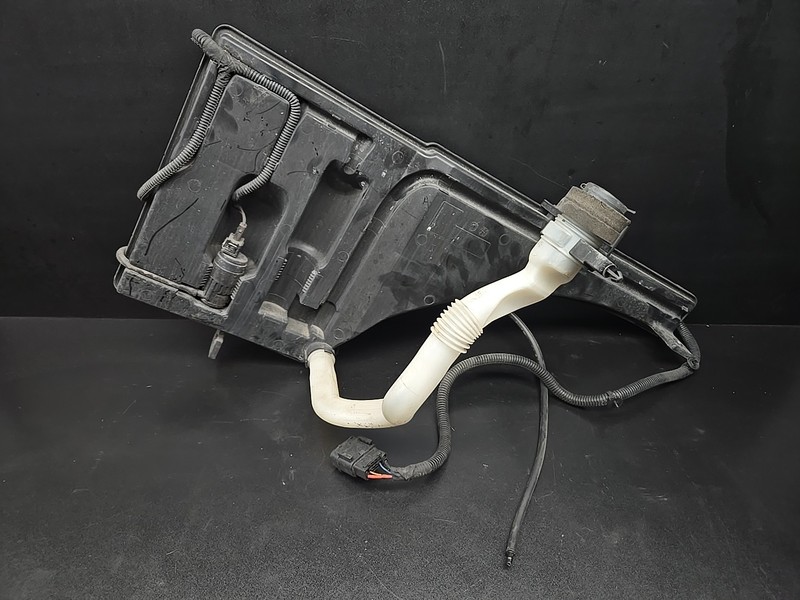 2014-2017 Maserati Ghibli S Windshield Washer Reservoir Tank Bottle OEM