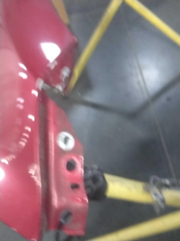 Ford Escape 2005 Left Fender RED 139068 2442
