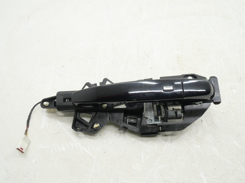 Used Driver Left Side LH Door Handle H1T Jet Black 2016-2024 Chevy Camaro SS OEM