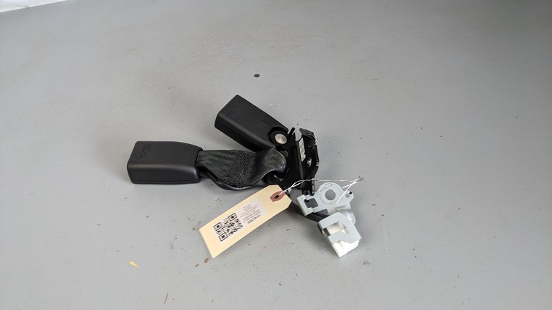 Rear Right Seat Belt Buckle 2022 Mazda 3 2019 2020 2021 2023