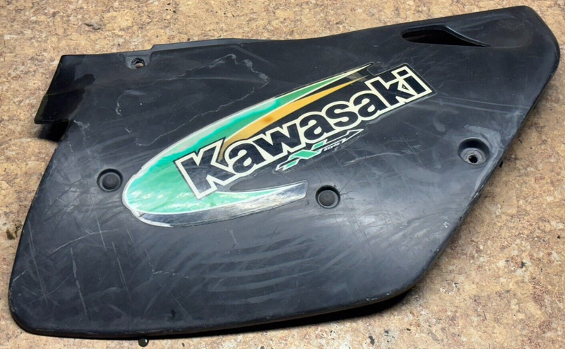 1993 Kawasaki KX125 F Dirt Bike OEM Rear Plastic Left Panel KX125F KX 125 Z9