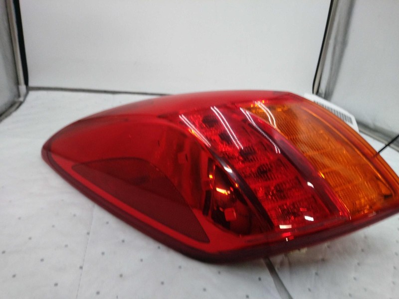 2009 Nissan Murano Left Tail Light Assembly Grey 468468 Used 96K Miles