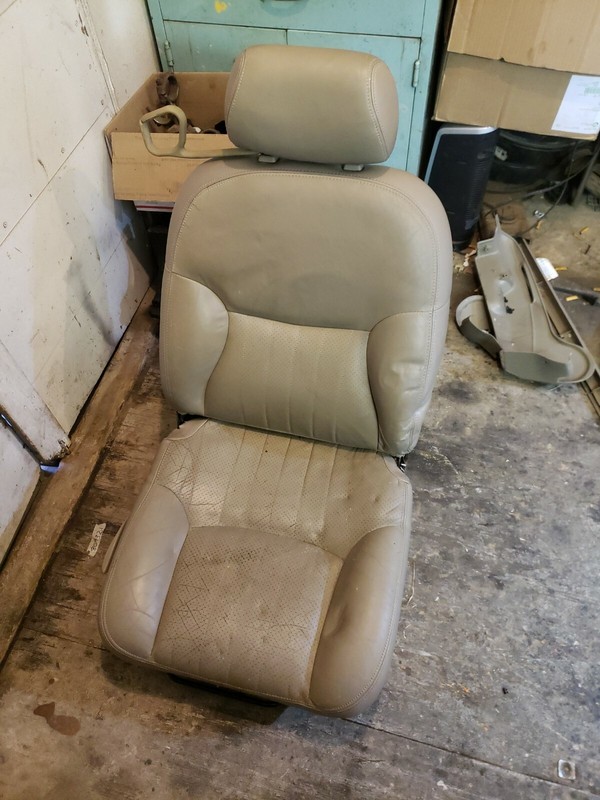 1995 - 99 MONTE CARLO Front Seat Bucket Leather manual passenger w/tracks #1