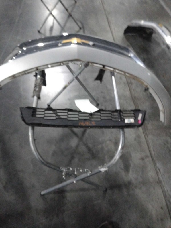 2013 Chevrolet Sonic OEM Used Grille 95215846 4DR HTBK 110K Mileage