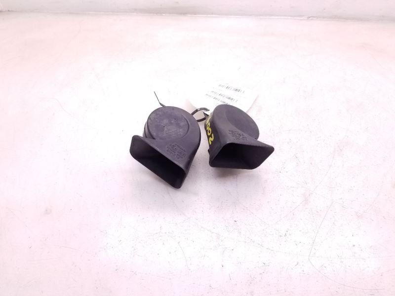 00 01 02 03 04 05 Lexus GS300 Horn Pair