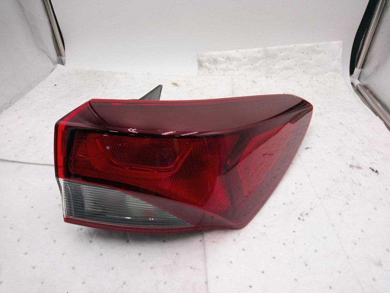 2021 Chevrolet Trailblazer Right Blue Tail Light Assembly - Used, 61000 Miles