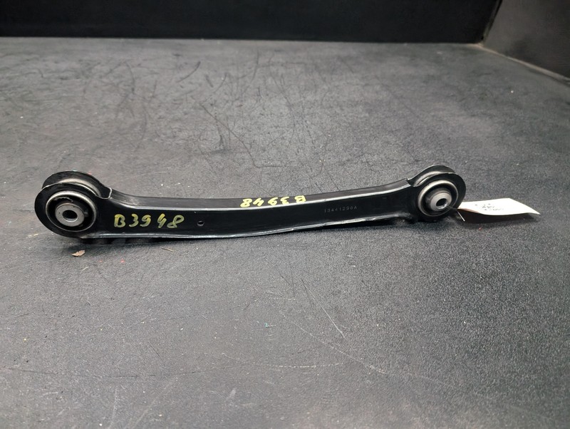 Rear Left Trailing Link Upper Control Arm 2022 Buick Envision 84131342 2021 2023