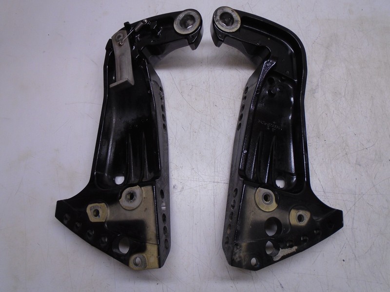 CA2 Mercury Quicksilver Transom Bracket Set 3426-828334-C 3425-828333-C02