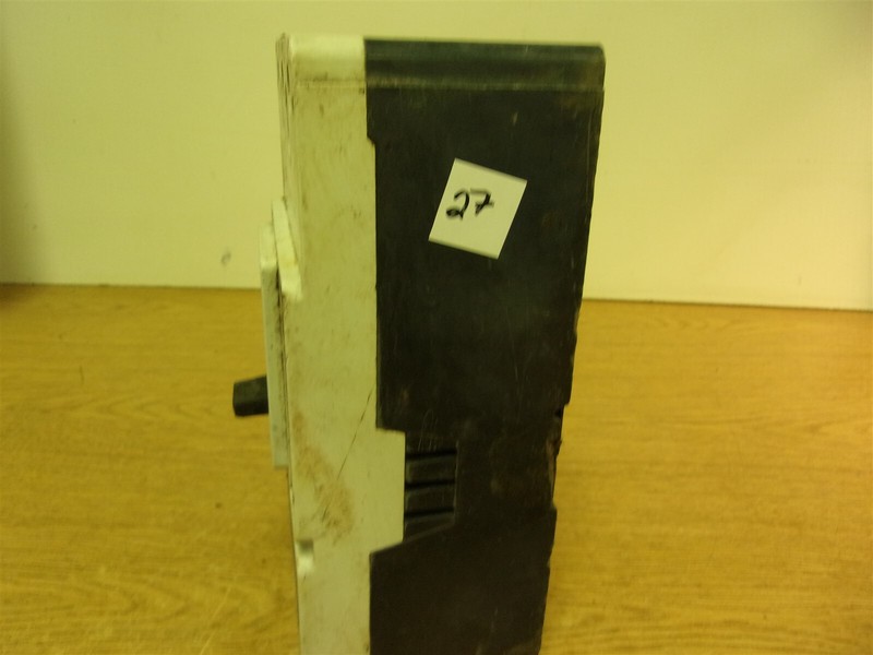 Cutler Hammer HM2P400X5WS10 400A 2-Pole Circuit Breaker "27" *FREE SHIPPING*