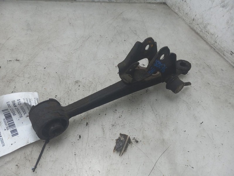 01 02 03 04 05 LEXUS IS300 FRONT DRIVER LEFT LOWER CONTROL ARM