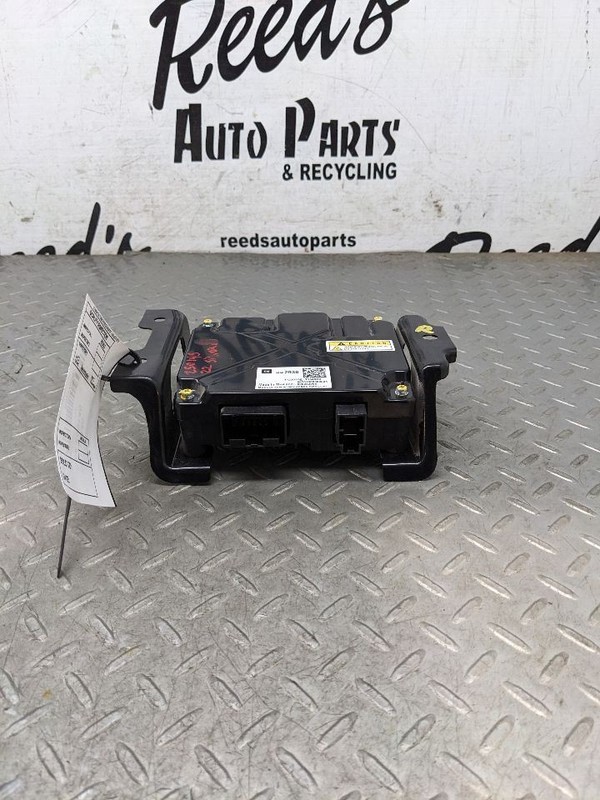 Conv/Invert/Charger Inverter Fits 24-25 SIERRA 2500 PICKUP 1179562